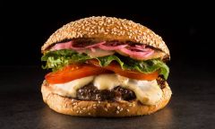 Hamburguer pāo de brioche